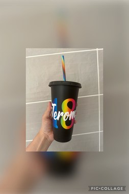 Rainbow cold cup with straw